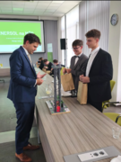 5 Diskuse žáků s ministrem životního prostředí Petrem Hladíkem.p